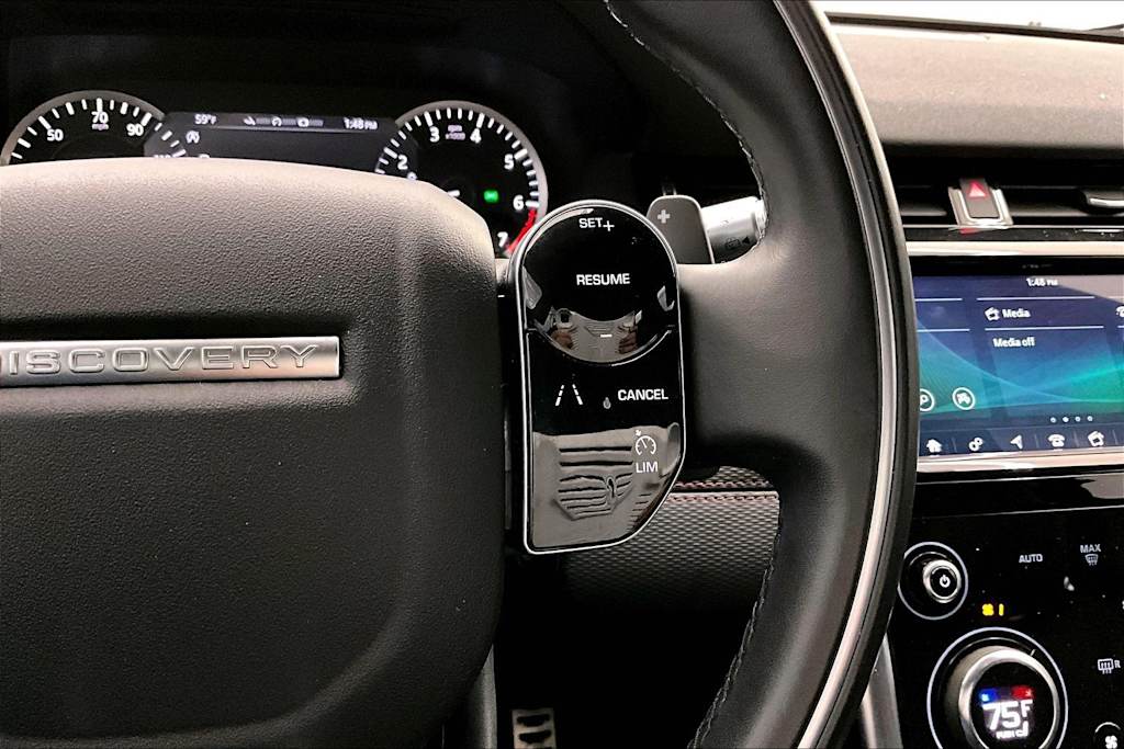 Thumbnail: 2020 Land Rover Discovery Sport - 26