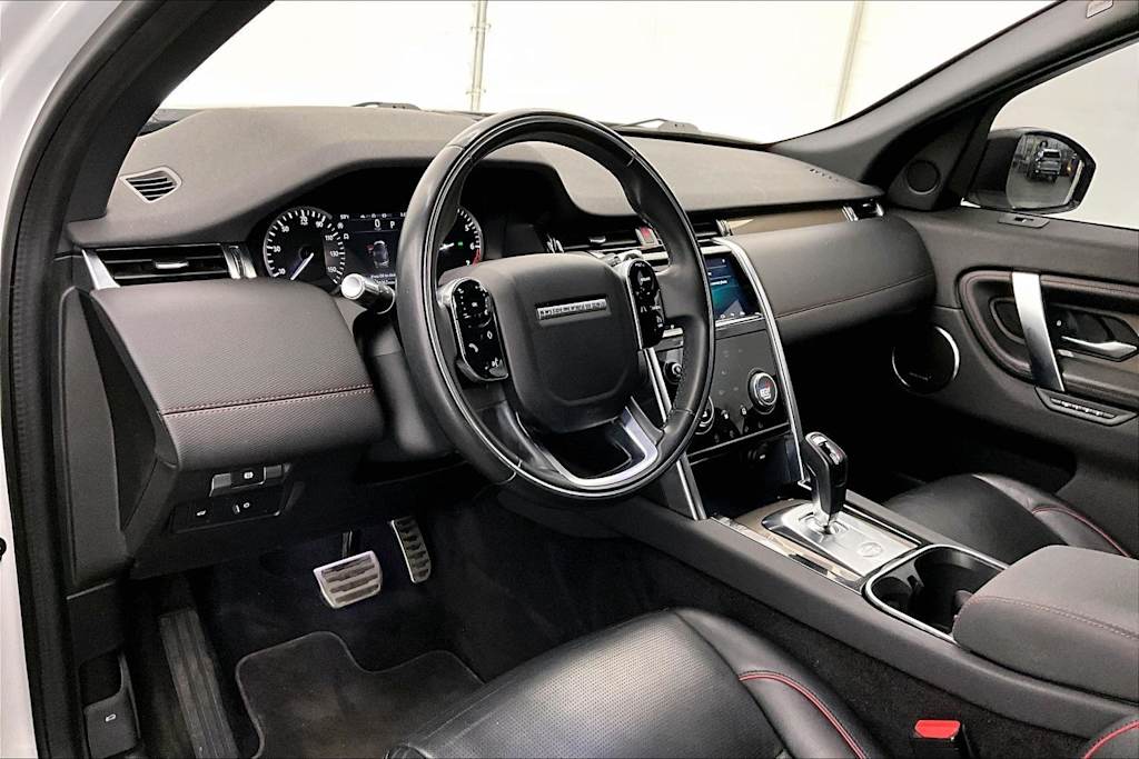 Thumbnail: 2020 Land Rover Discovery Sport - 2