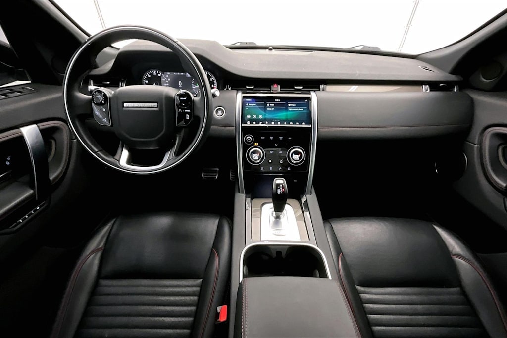 Thumbnail: 2020 Land Rover Discovery Sport - 10