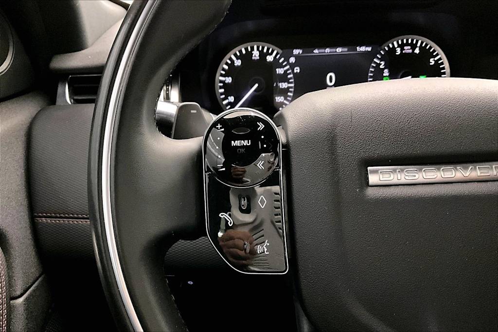 Thumbnail: 2020 Land Rover Discovery Sport - 25