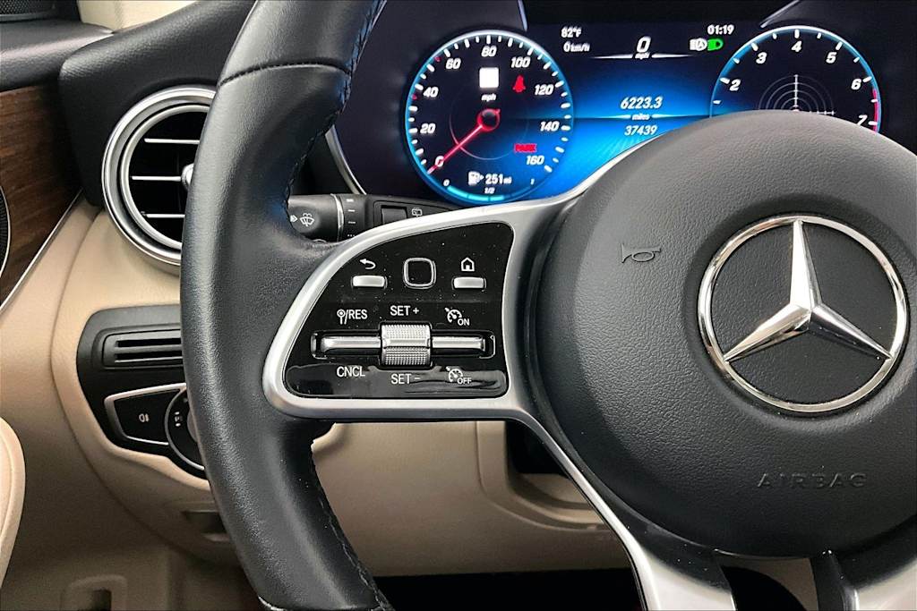 Thumbnail: 2022 Mercedes-Benz GLC - 25