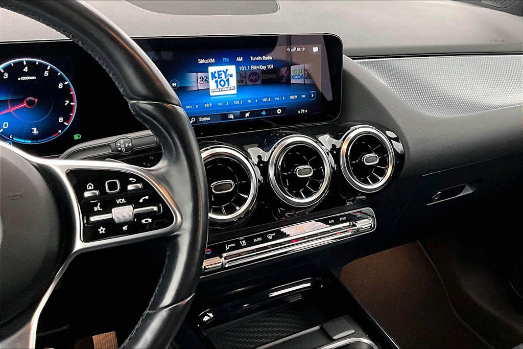 Thumbnail: 2023 Mercedes-Benz GLA - 15