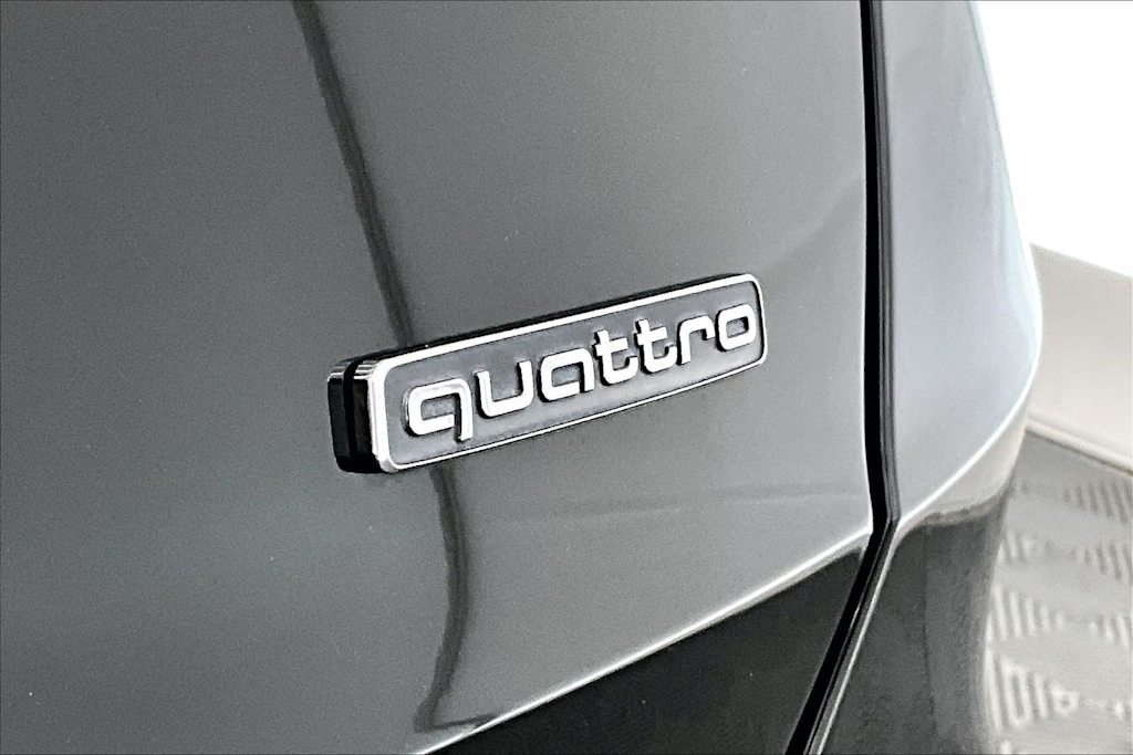 Thumbnail: 2020 Audi Q3 - 7