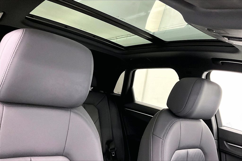 Thumbnail: 2020 Audi Q3 - 30