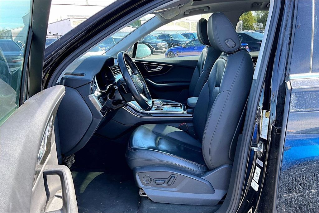 Thumbnail: 2021 Audi Q7 - 11