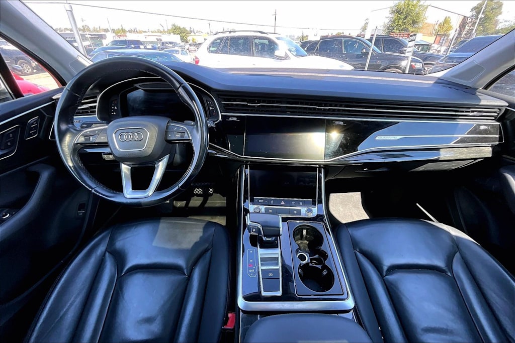 Thumbnail: 2021 Audi Q7 - 9