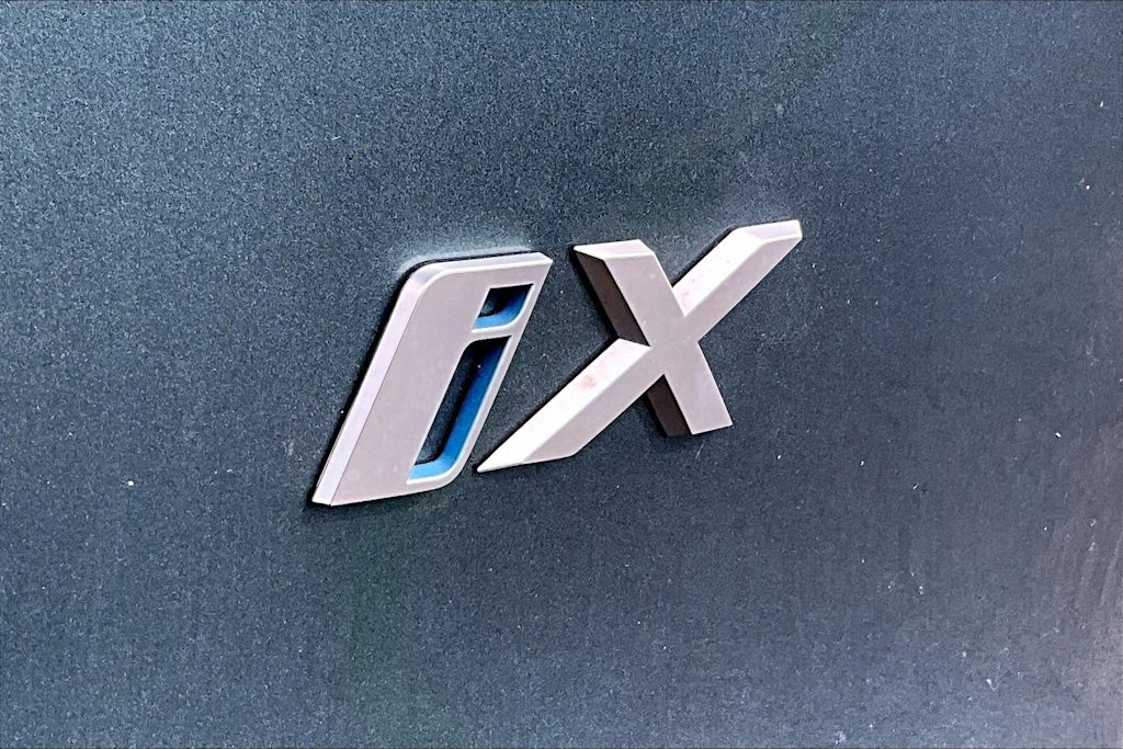 Thumbnail: 2023 BMW iX - 6