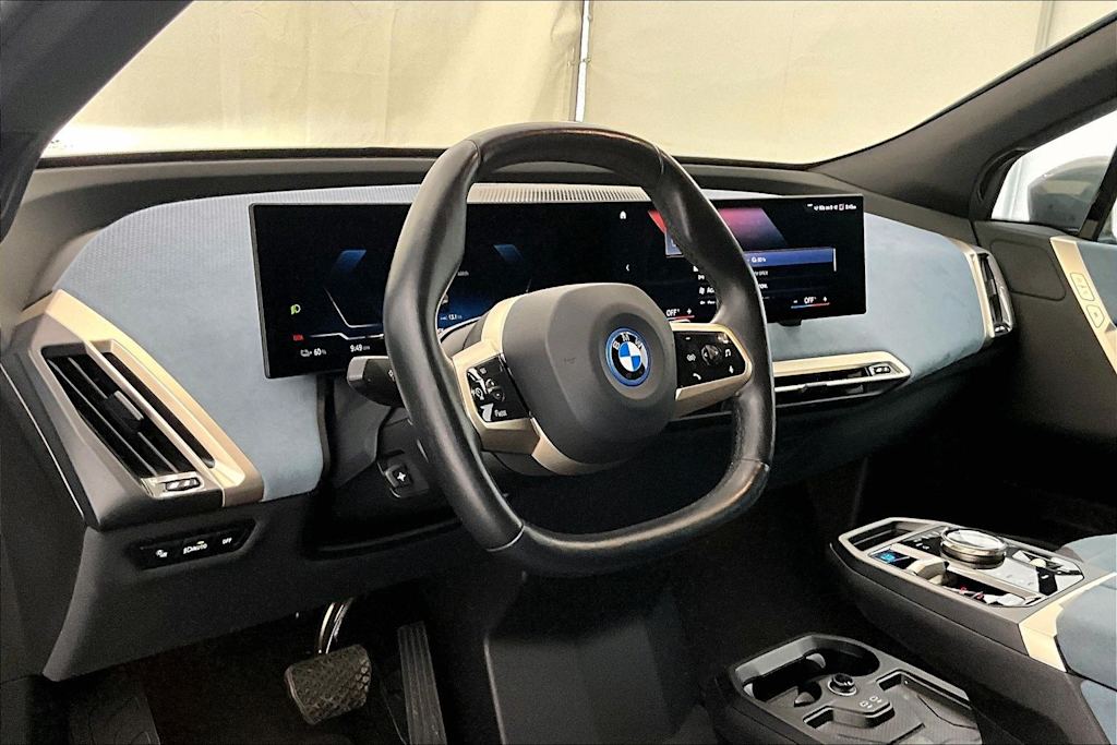 Thumbnail: 2023 BMW iX - 2