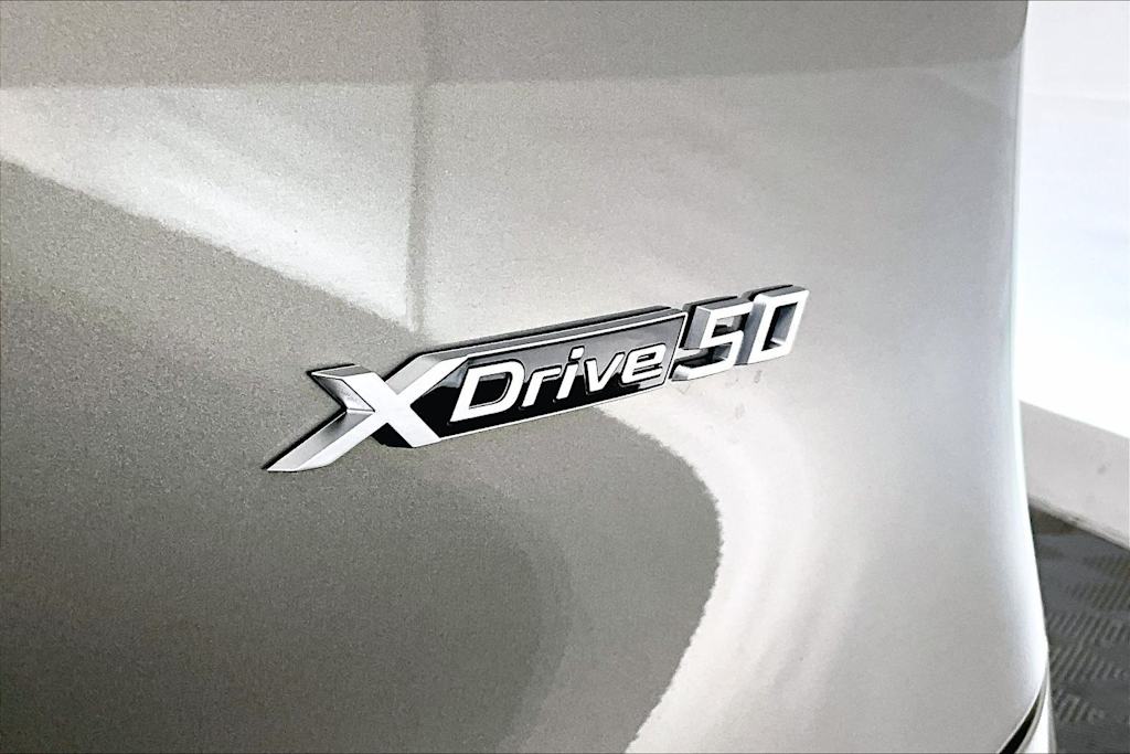 Thumbnail: 2023 BMW iX - 7