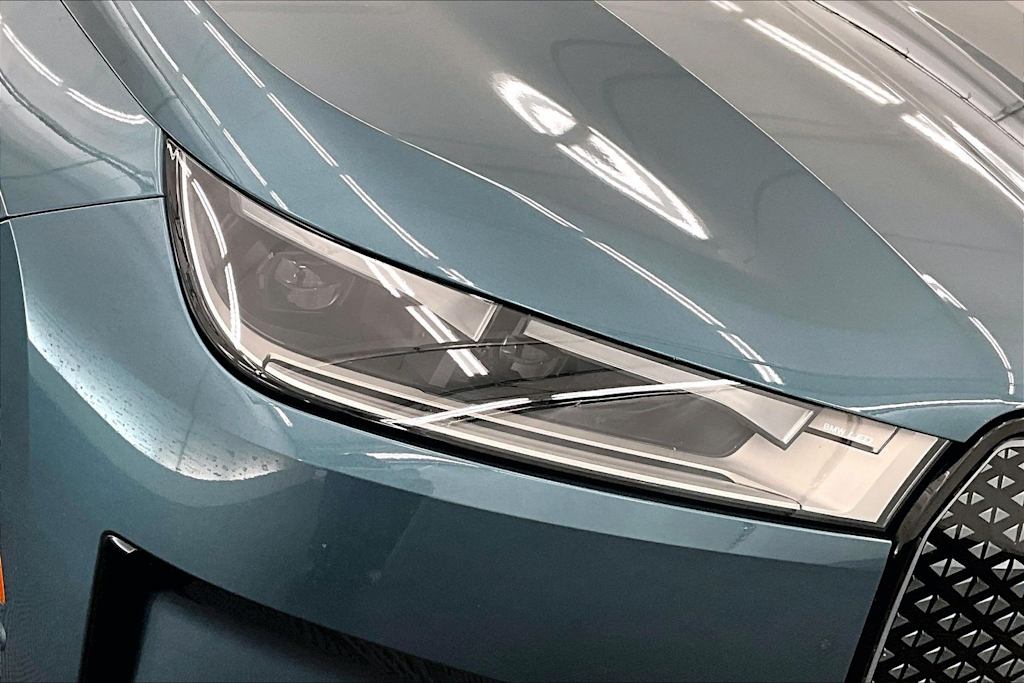 Thumbnail: 2023 BMW iX - 30