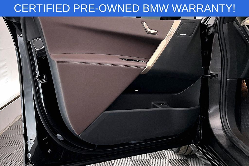 Thumbnail: 2025 BMW iX - 25