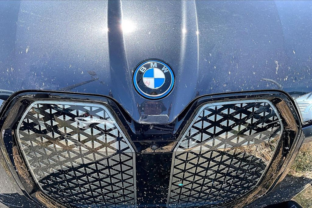 Thumbnail: 2024 BMW iX - 18