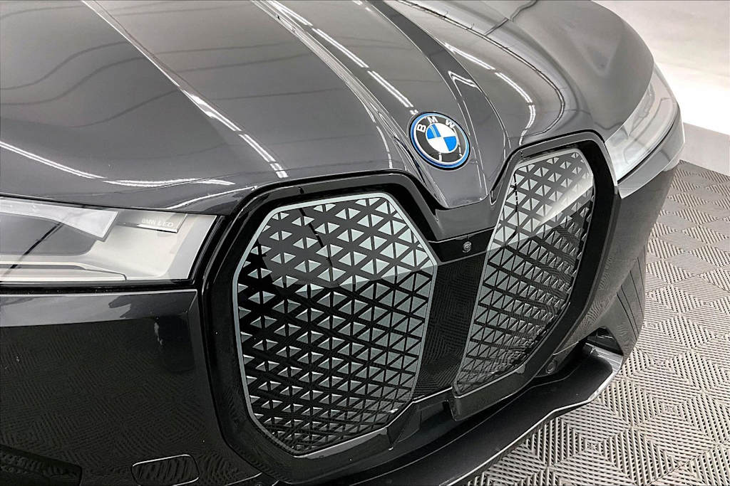 Thumbnail: 2024 BMW iX - 33