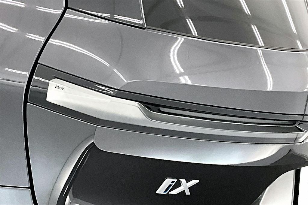 Thumbnail: 2024 BMW iX - 32