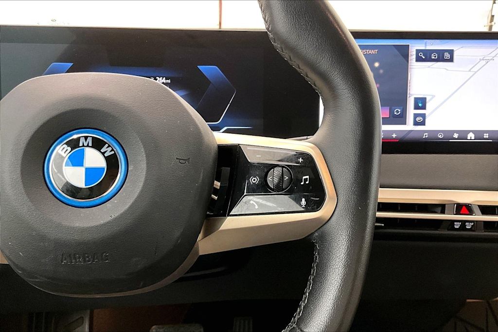 Thumbnail: 2024 BMW iX - 25