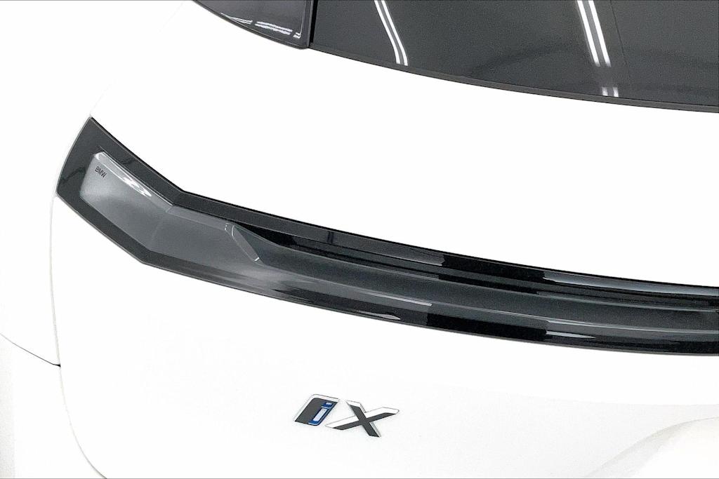Thumbnail: 2025 BMW iX - 31