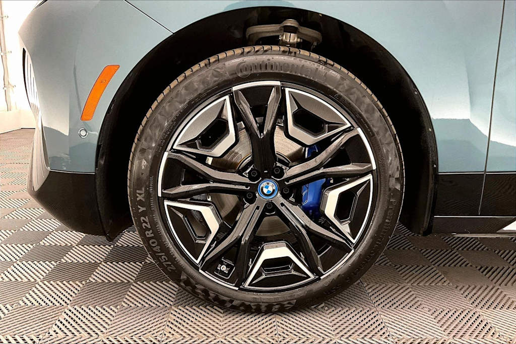 Thumbnail: 2025 BMW iX - 8