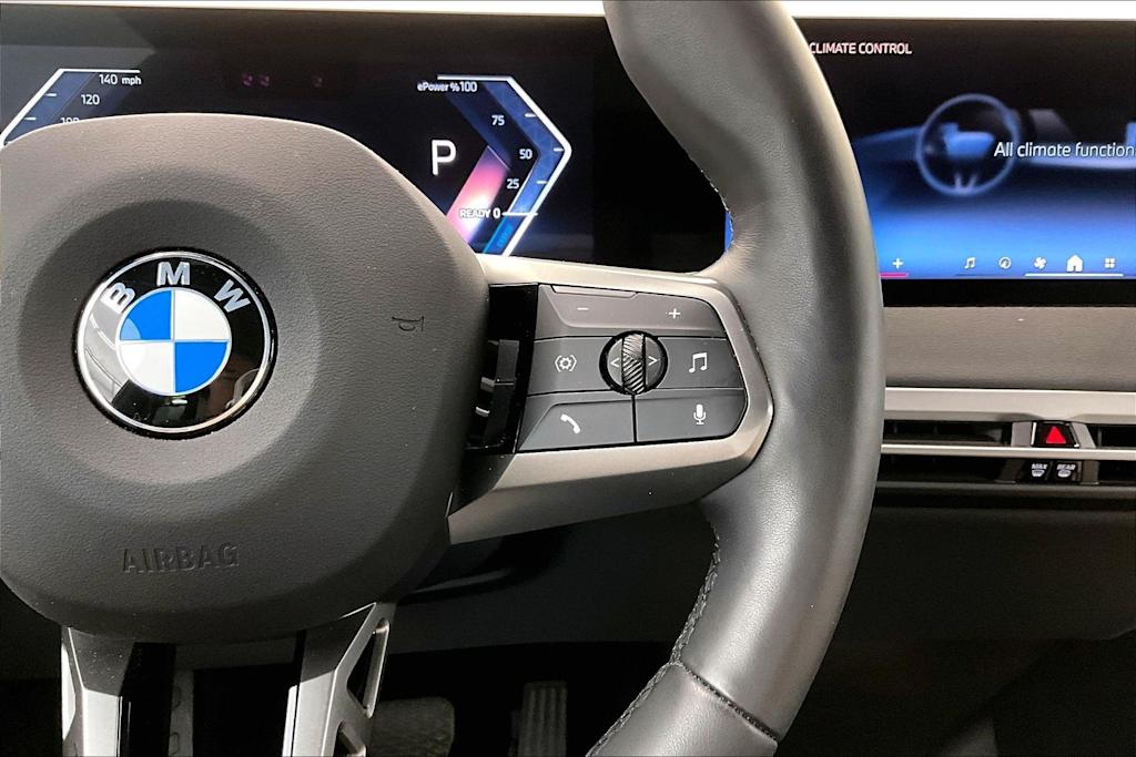 Thumbnail: 2025 BMW iX - 25