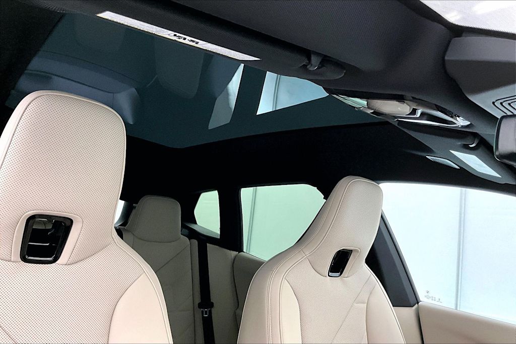 Thumbnail: 2025 BMW iX - 30