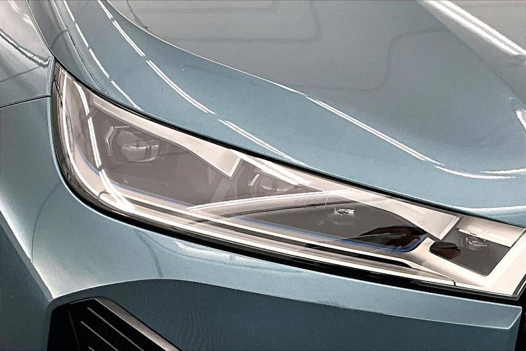 Thumbnail: 2025 BMW iX - 31