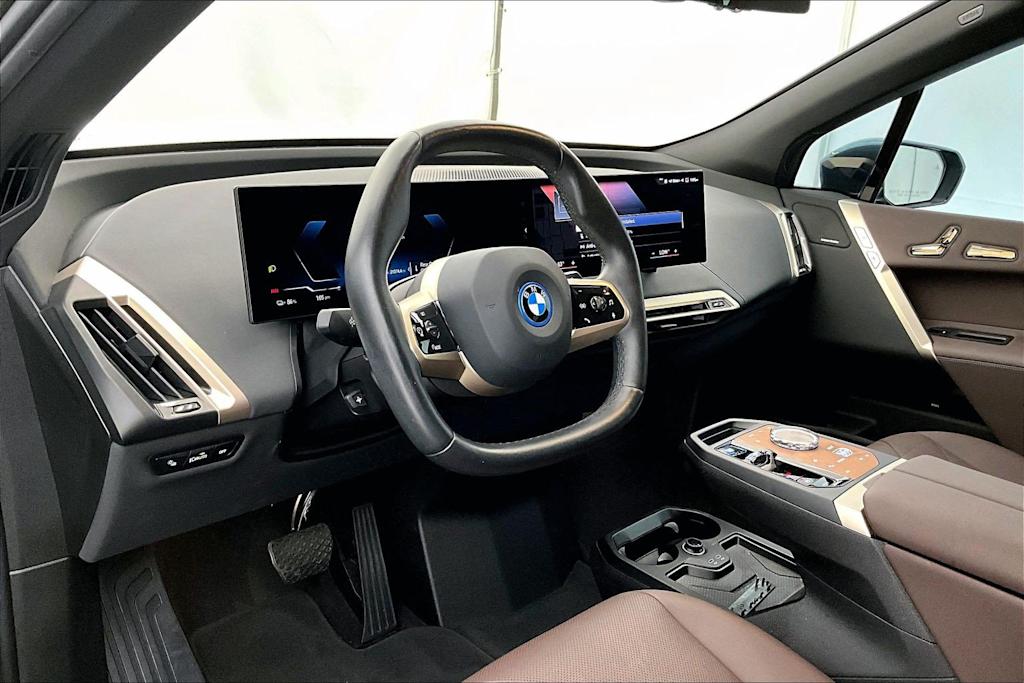Thumbnail: 2023 BMW iX - 2
