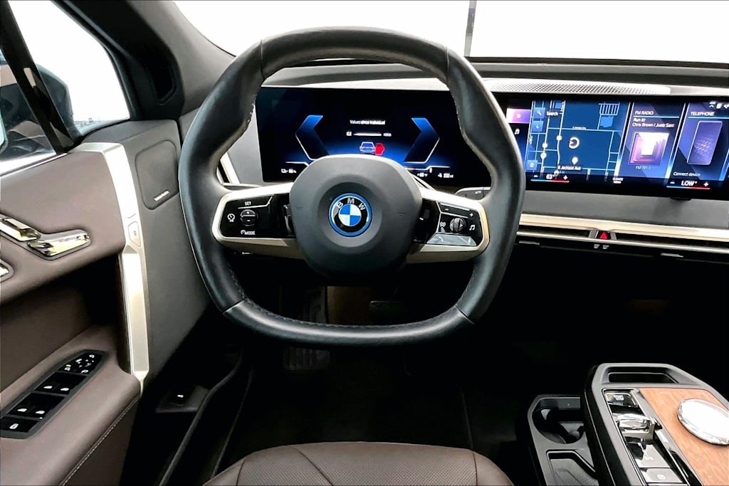 Thumbnail: 2023 BMW iX - 13