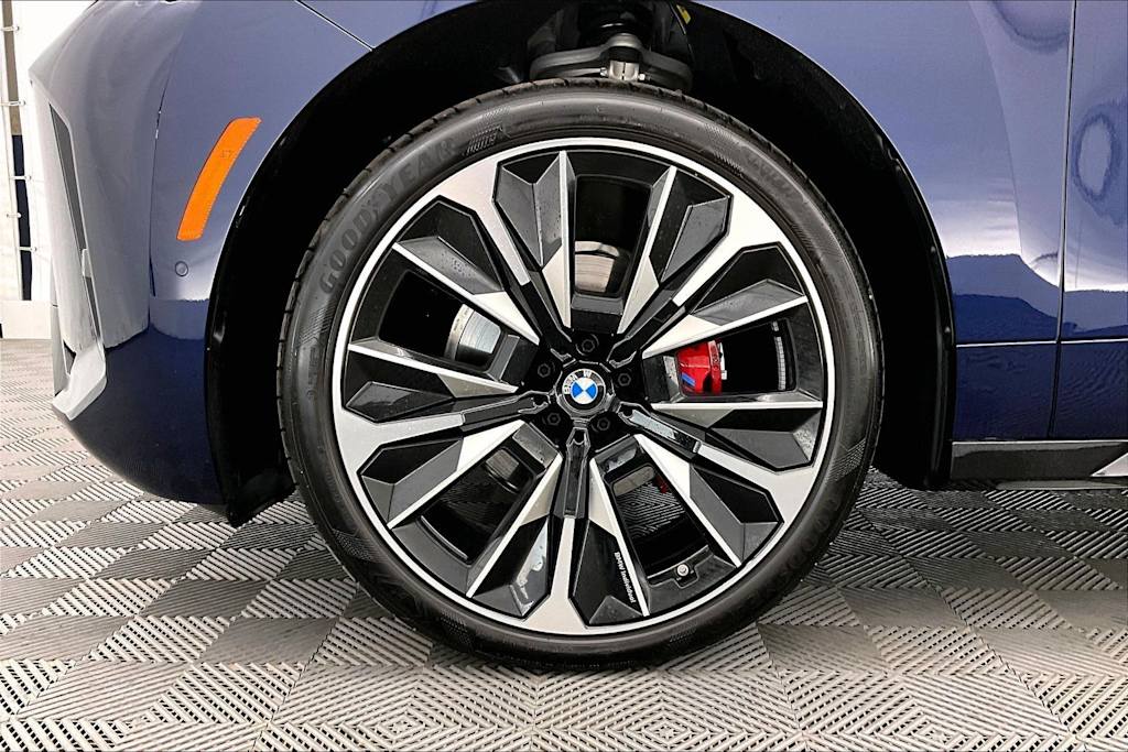 Thumbnail: 2026 BMW iX - 8