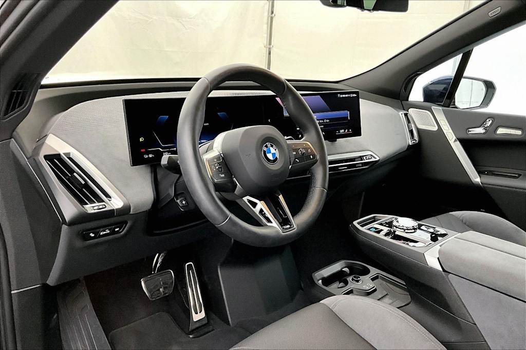 Thumbnail: 2026 BMW iX - 2