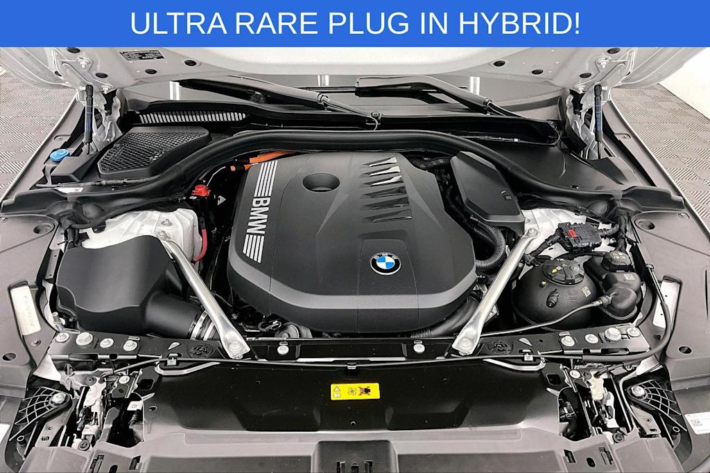 Thumbnail: 2025 BMW 5 Series - 9
