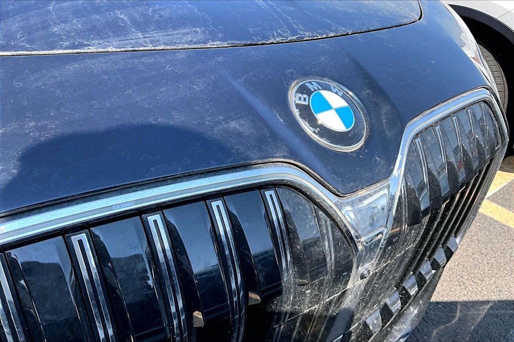 Thumbnail: 2023 BMW 7 Series - 18