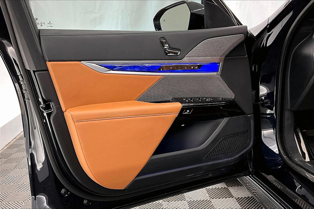 Thumbnail: 2023 BMW 7 Series - 27