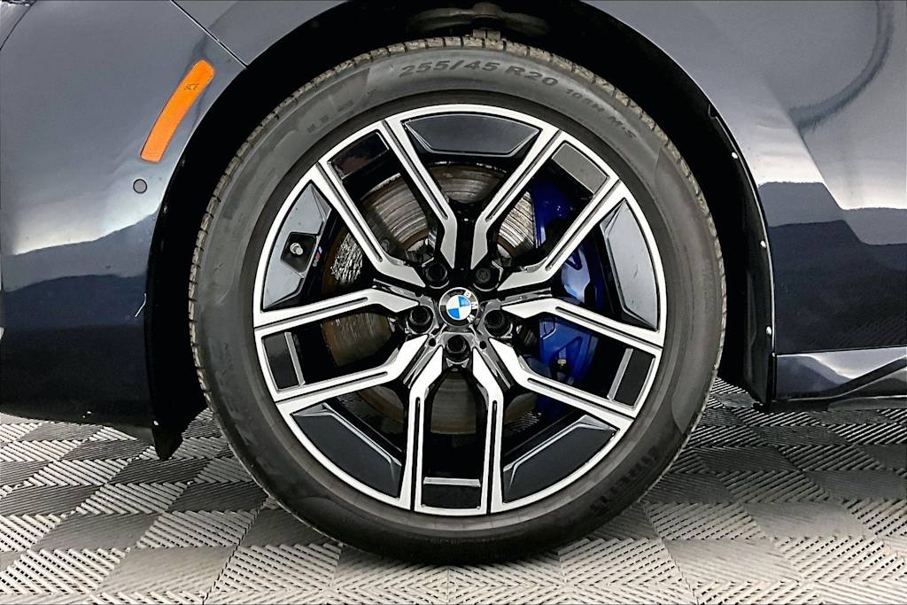 Thumbnail: 2023 BMW 7 Series - 8