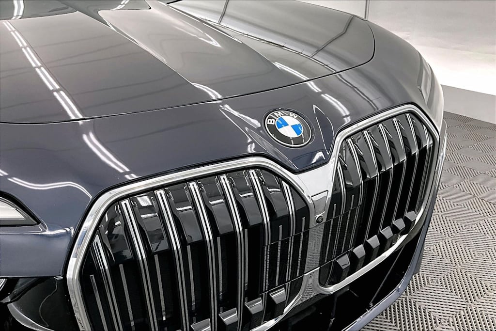 Thumbnail: 2023 BMW 7 Series - 33