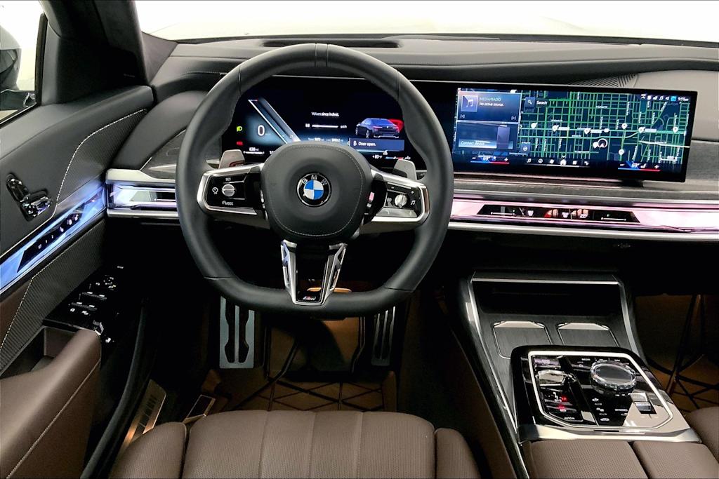 Thumbnail: 2024 BMW 7 Series - 14