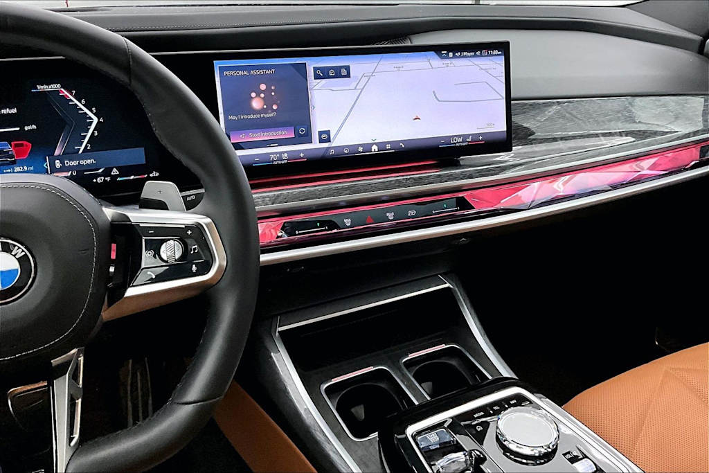 Thumbnail: 2024 BMW 7 Series - 14