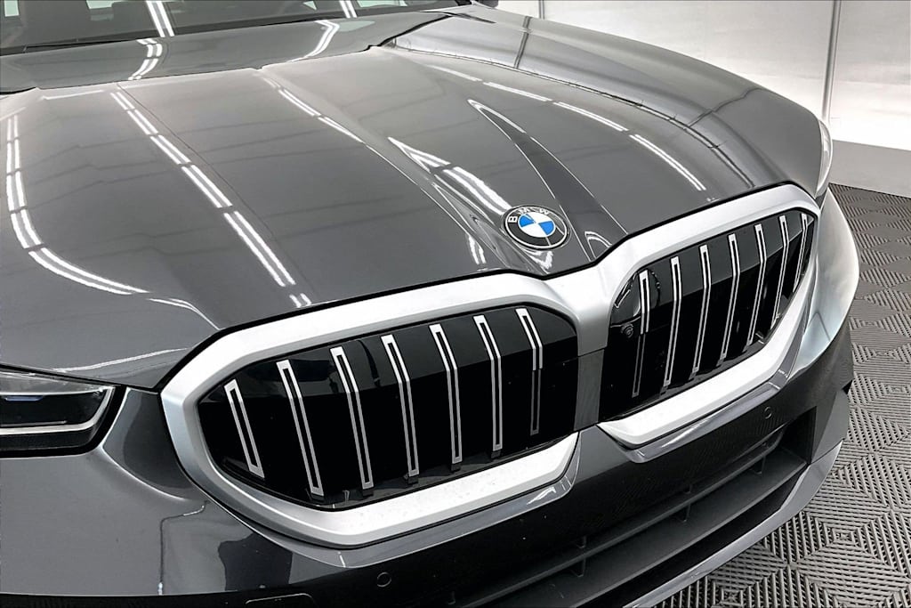 Thumbnail: 2026 BMW 5 Series - 28