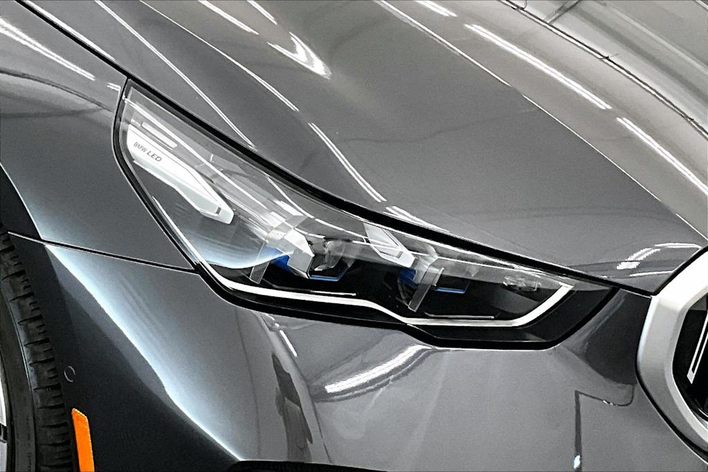 Thumbnail: 2026 BMW 5 Series - 26