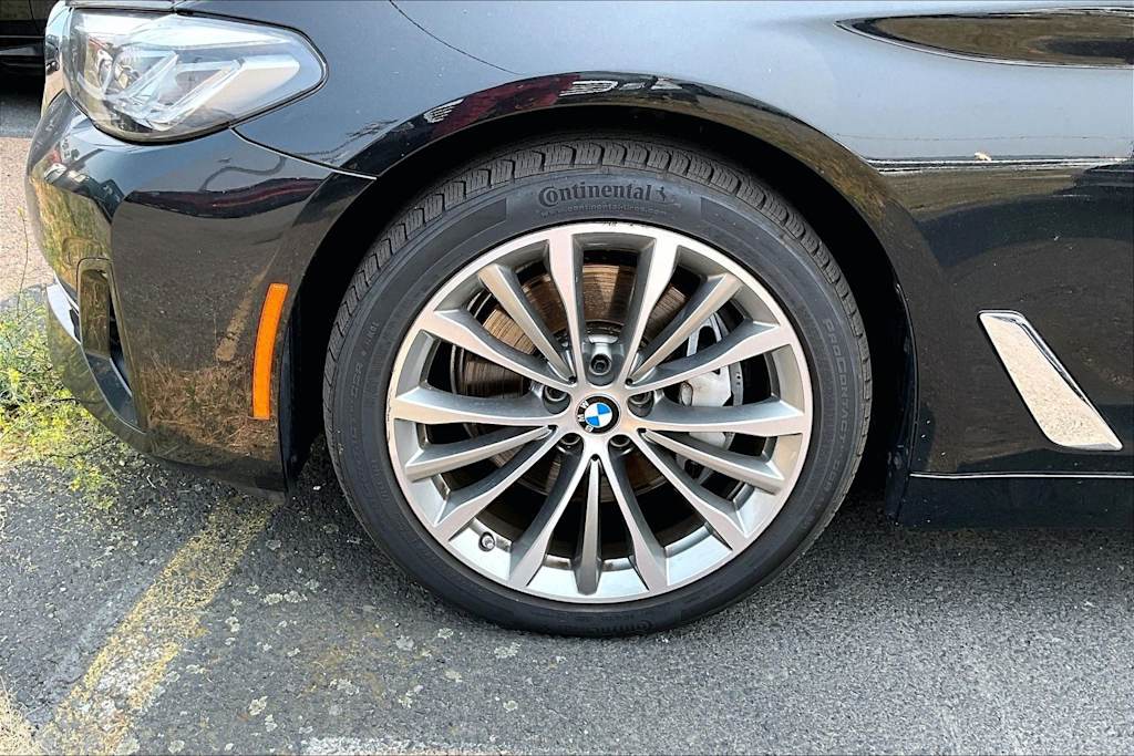 Thumbnail: 2023 BMW 5 Series - 7