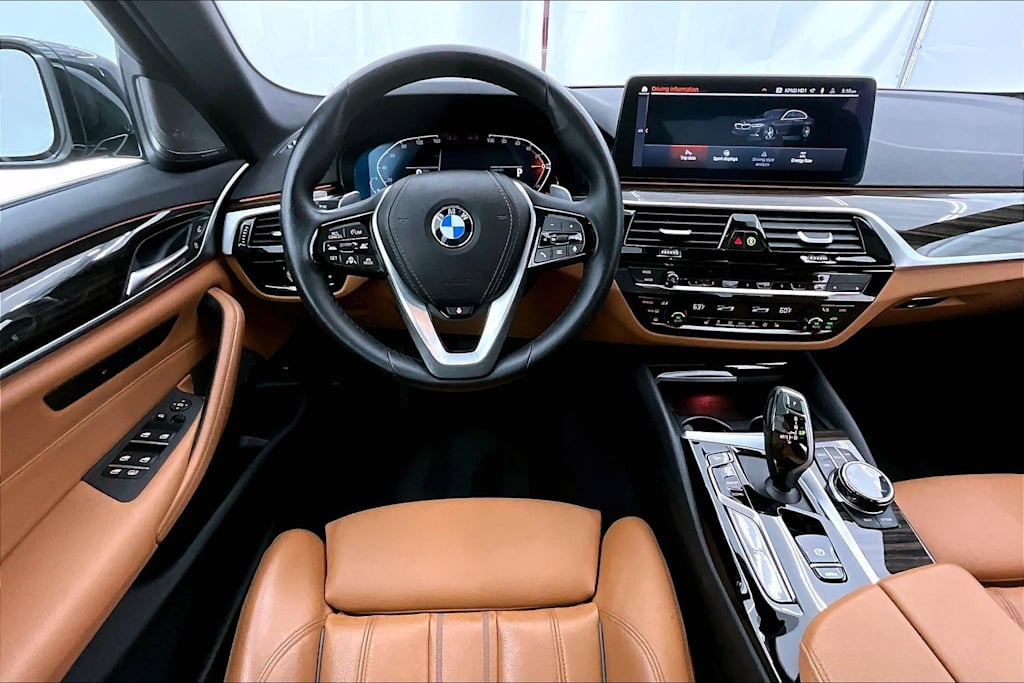 Thumbnail: 2023 BMW 5 Series - 13