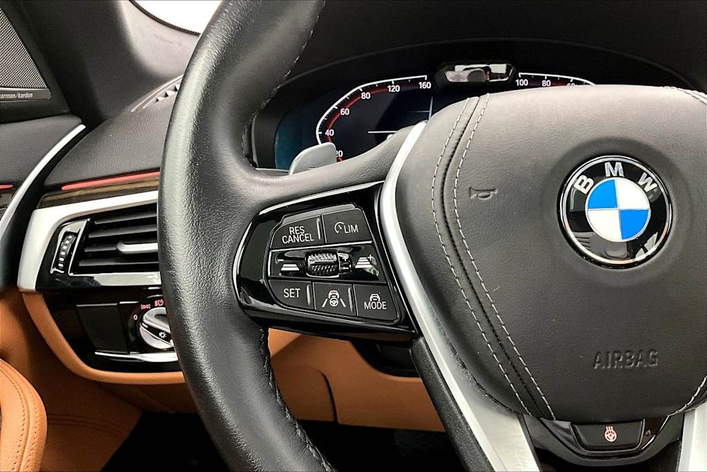 Thumbnail: 2023 BMW 5 Series - 24