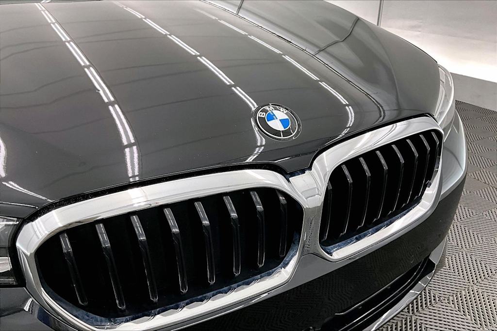Thumbnail: 2023 BMW 5 Series - 33