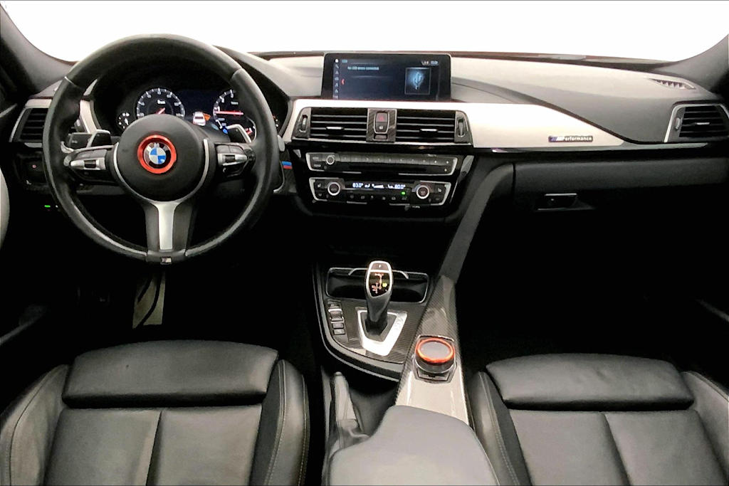 2018 BMW 3 Series 330xi 10