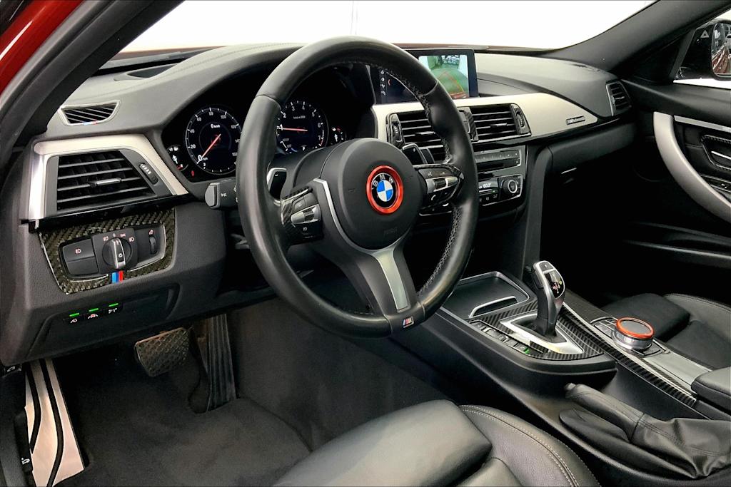 2018 BMW 3 Series 330xi 2