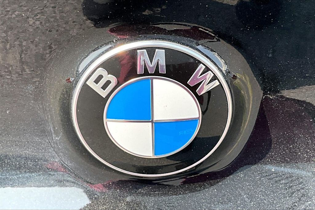 Thumbnail: 2023 BMW 8 Series - 19