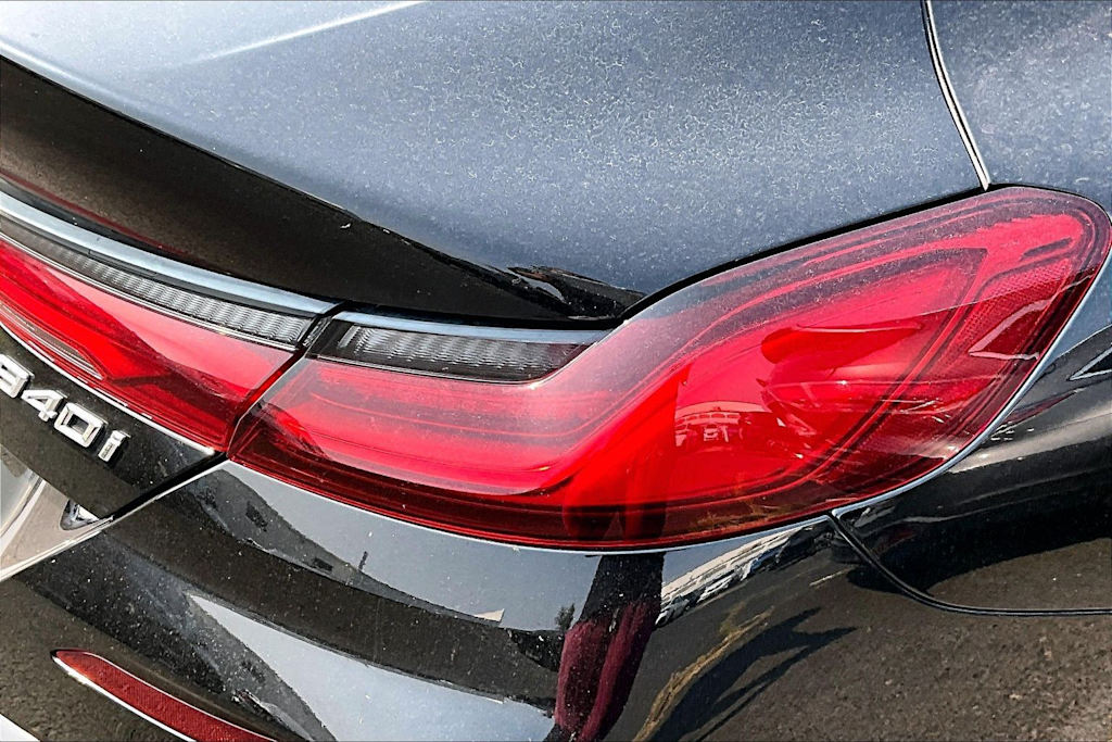 Thumbnail: 2023 BMW 8 Series - 13