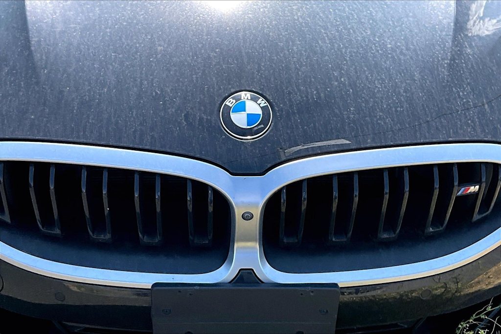 Thumbnail: 2023 BMW 8 Series - 18