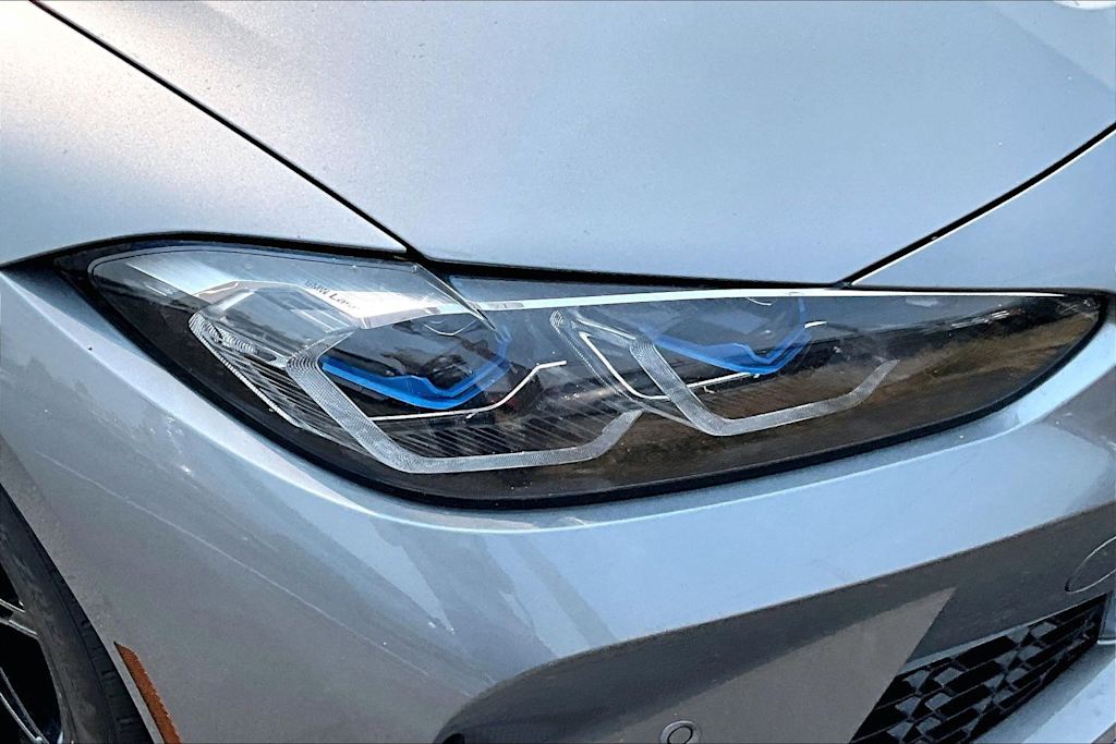 Thumbnail: 2023 BMW M3 - 9