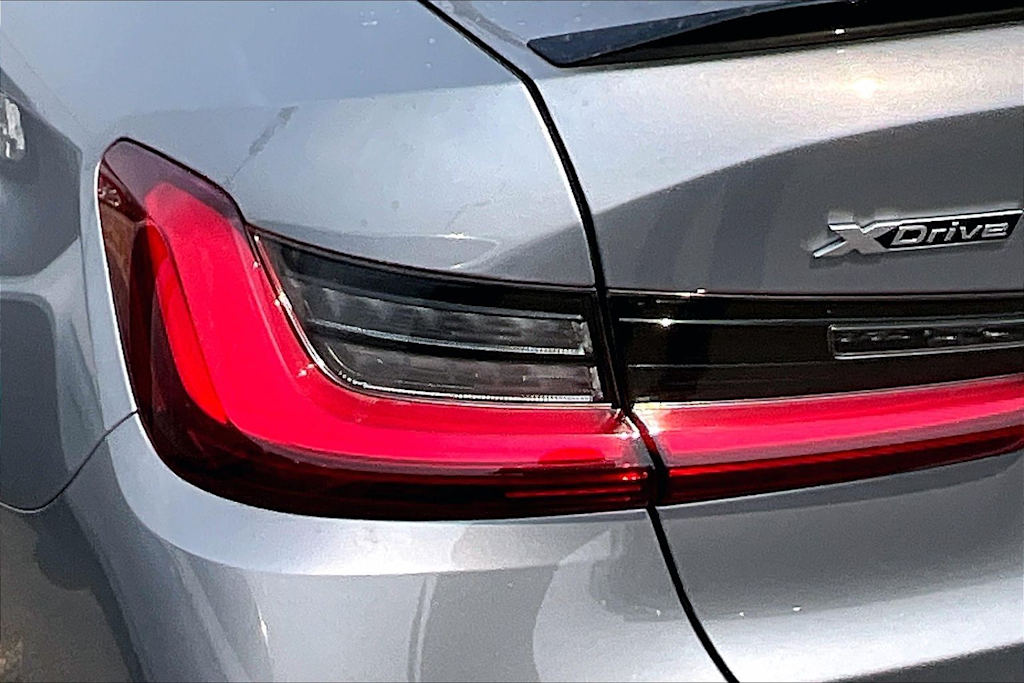 Thumbnail: 2023 BMW M3 - 15