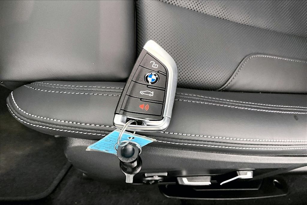 Thumbnail: 2026 BMW M4 - 19