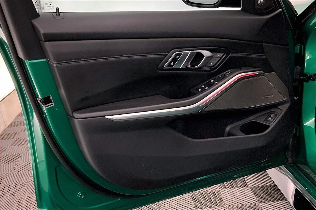 Thumbnail: 2022 BMW M3 - 27